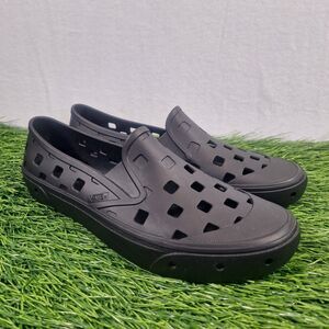 VANS Slip-On Trk Black Men's Size 9 Comfort Water Resistant Casual Shoes